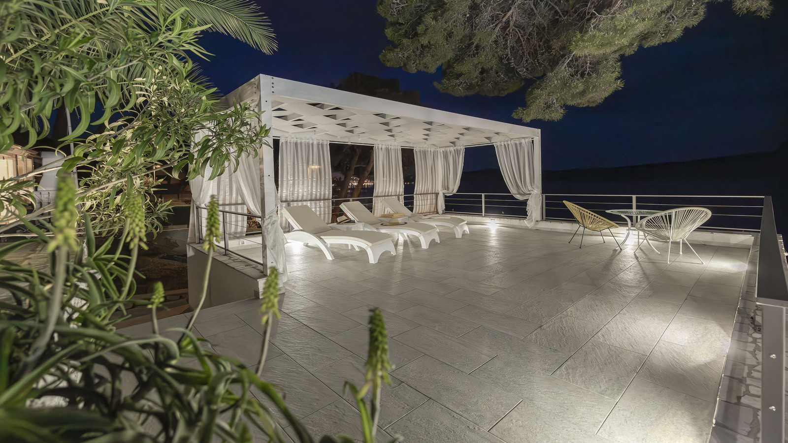 Villa hana slide show